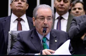 Leia mais sobre o artigo Cunha diz que começa a despachar pedidos de impeachment nesta semana