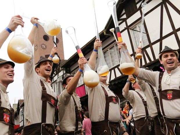 Você está visualizando atualmente Oktoberfest: 160 mil litros de chope são consumidos nos primeiros dias