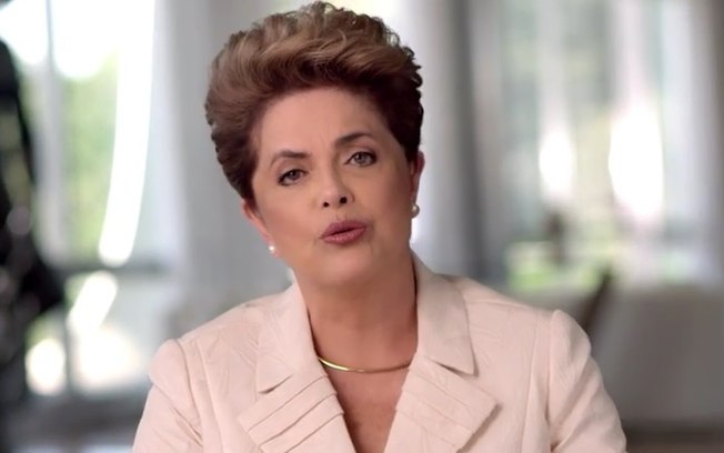 Você está visualizando atualmente Em discurso divulgado nas redes sociais, Dilma chama impeachment de “fraude”