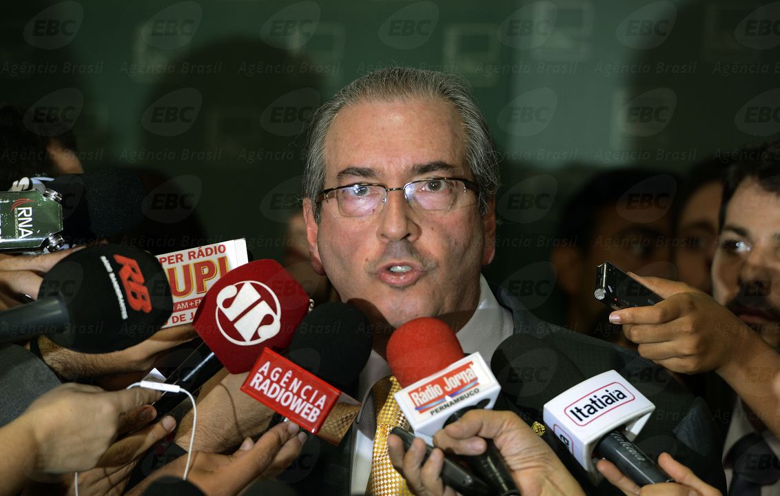 Você está visualizando atualmente ‘Quanto mais demorar no Senado, pior’, diz Cunha sobre impeachment