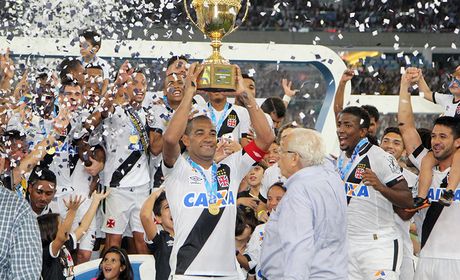 Você está visualizando atualmente Vasco é campeão carioca invicto após empatar com o Botafogo por 1 a 1