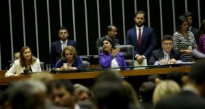 Leia mais sobre o artigo BRASIL Câmara aprova crime de importunação sexual e aumenta pena para estupro coletivo