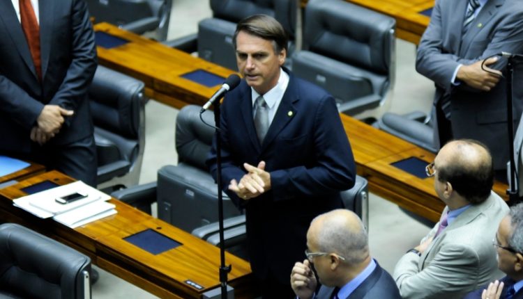 Você está visualizando atualmente Nova Câmara apoia Bolsonaro em pautas de segurança pública, indica levantamento