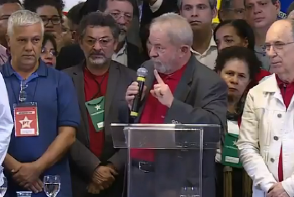 Você está visualizando atualmente “Provem uma corrupção minha e eu irei a pé para ser preso”, diz Lula