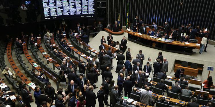 Você está visualizando atualmente Senado aprova decreto presidencial de intervenção no Rio de Janeiro