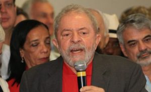 Leia mais sobre o artigo Lula é intimado a comparecer à Justiça Federal do Paraná na semana que vem