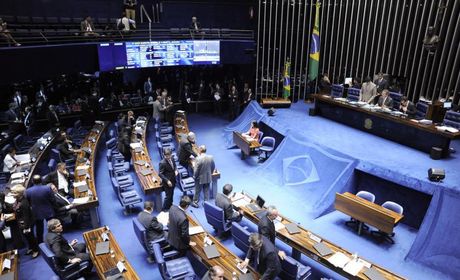 Você está visualizando atualmente Impeachment de Dilma ainda precisa passar pelo Senado; saiba como vai funcionar