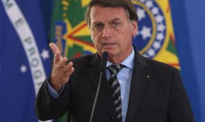 Leia mais sobre o artigo Bolsonaro pede união a governadores na luta contra a covid-19