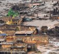 Pescadores atingidos por queda de barragem do Fundão recebem benefício